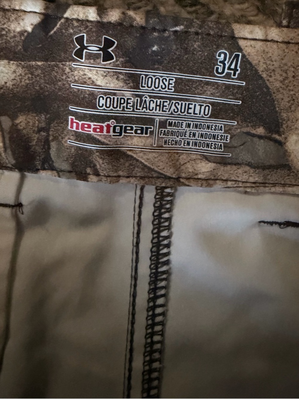 Under Armour Heat Gear Realtree Camo Loose Fit Shorts With Snap Pockets NWOT - Picture 3 of 5